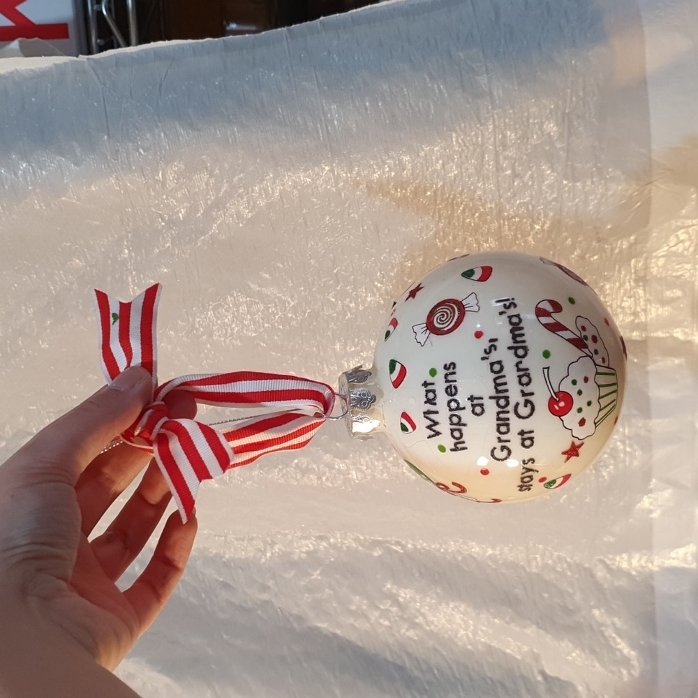 💜 Grandma glass Christmas Ornament